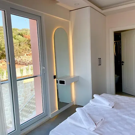 Kanyon Peninsula Villa