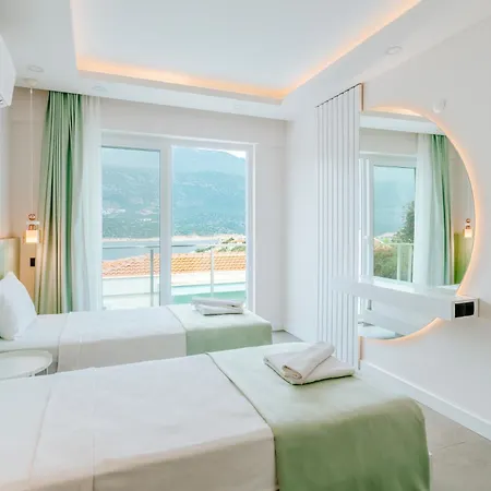 Kanyon Peninsula * Kaş