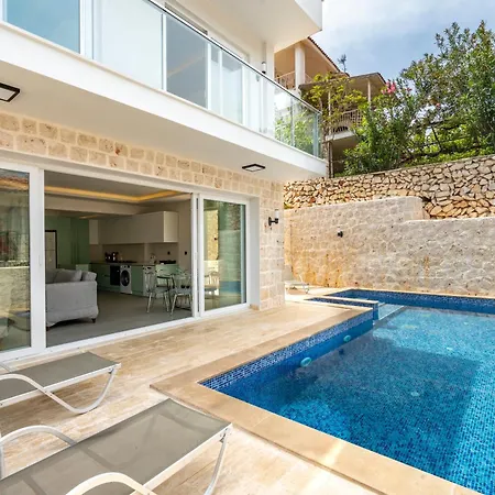 Kanyon Peninsula Villa